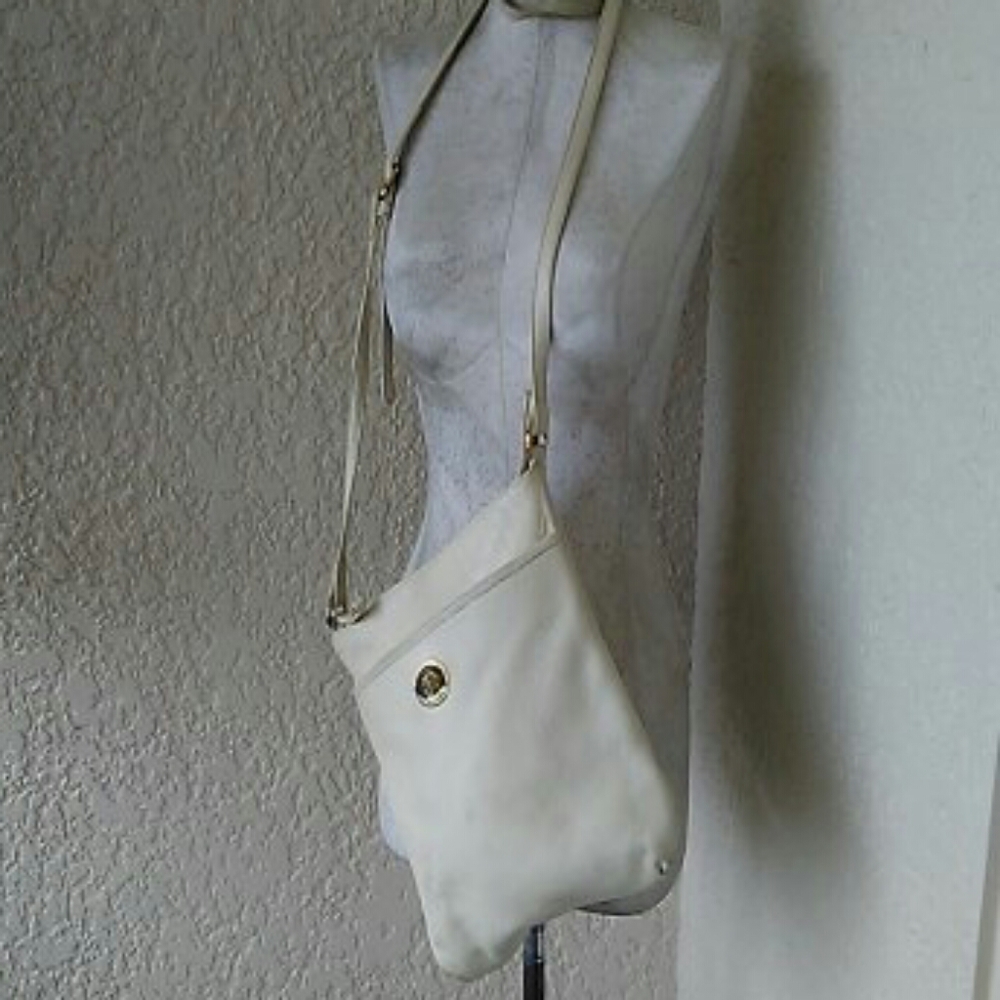 Tommy Hilfiger Crossbody Bag